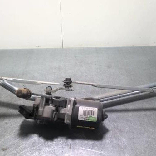 90792664-debb46b7-f778-4773-a45f-57482661b7f8-Piece-90792664-Moteur-essuie-glace-avant-7701066449-RENAULT-KANGOO-2-PHASE-1-15-DCI-8V-TURBO-da74862145e63a3bd70b53e412e6e6abefc3edeefebe10b5933a156950133264_m.jpg