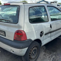 Vehicule-RENAULT-TWINGO%25201%2520PHASE%25203-2004-42e4d11968f45bca7f974fd4a69cd090f7cdab53146eb0f6229d4e90d54ba9b6_m.jpg