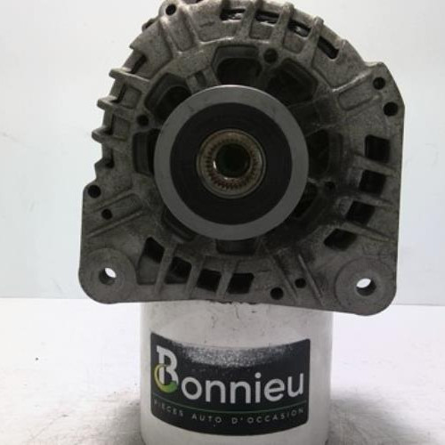 91480669-a62bcc65-cff3-4216-8840-dec20c7e8ccf-Piece-91480669-Alternateur-8200667617-RENAULT-SCENIC-2-PHASE-1-19-DCI-8V-TURBO-de28503c18e50036353765fc711c2a01d13fd90d640e3057209958d6f1e987bf_m.jpg