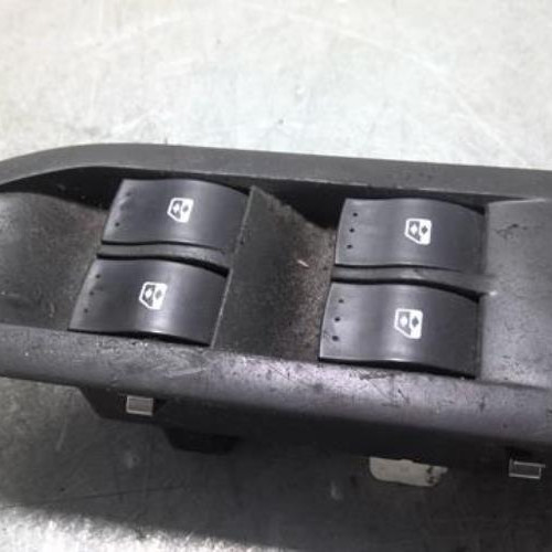 91545820-9d666780-997d-4864-8ff4-6c088e49f083-Piece-91545820-Interrupteur-de-leve-vitre-avant-gauche-RENAULT-LAGUNA-2-PHASE-2-20-DCI-16V-TURBO-a5184ce95eacc732a16184e8235bc850df98170c2c45371a40c068461b4d99e5_m.jpg