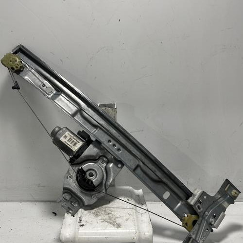 91567455-1f9a4740-444f-4984-9f4f-639273e177fb-Piece-Leve-vitre-electrique-avant-droit-9222W9-PEUGEOT-207-PHASE-1-ab172fe1e068b8c25e50136a2b77caeb4e089a885477904e5a2749359ffcf8eb_m.jpg