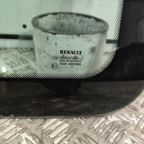 91838543-c89f2708-ede0-4a3e-abfa-6b7e8f97bb5f-Piece-Custode-arriere-gauche-7700354888-RENAULT-KANGOO-1-PHASE-1-ca289c60504d29dd1cd736d24ed495d45f9b22e18e8f142f8ada408e57920661_m.jpg