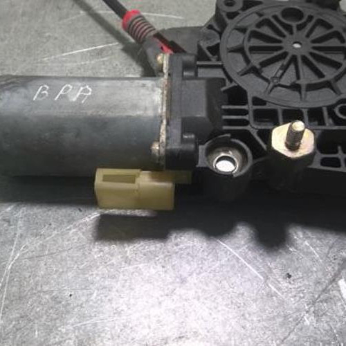 91844896-591beef3-2463-424e-b653-cb852e8b1077-Piece-91844896-Leve-vitre-electrique-avant-gauche-1079231-FORD-FIESTA-4-PHASE-1-125i-16V-22160fe7e9e3fc8367d2b794eb0d7c32774492c96fa1c4e0ff9fd2e3e92518e1_m.jpg