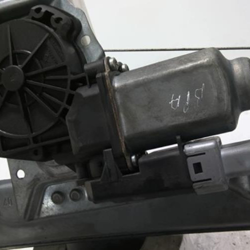 92115651-4edb85eb-428f-449c-9c09-99b31c4ba777-Piece-92115651-Leve-vitre-electrique-avant-gauche-9221FS-PEUGEOT-207-PHASE-1-14-HDI-8V-TURBO-17fb6d07f3320fcf2b72dc29fc569f1da045c6c2164b9689e8d59884e143ba8a_m.jpg