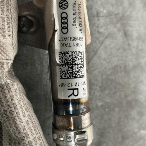 92247644-20b0baa9-bebb-42da-8b91-65d5211fc663-Piece-Air-bag-rideau-droit-1K8880742B-VOLKSWAGEN-SCIROCCO-3-PHASE-1-COUPE-fb19ae3db4772a52e8e0ffaf4d18669516d0f4b61ba1e88323f884a5604e00cb_m.jpg