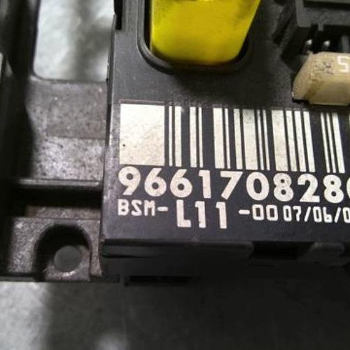 92251370-0c20b412-5374-4cc0-bb26-614af93ab359-Piece-92251370-Boitier-servitude-moteur-PEUGEOT-307-PHASE-2-16-HDI-16V-TURBO-edc23bd2fd85529c1feff40563148f1c189aef63ef5dbe97a1a7f601ee3d0c76_m.jpg