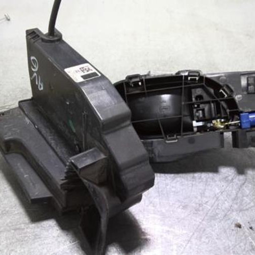 92255746-84f0369a-e0c3-43aa-9605-a9e0365afa77-Piece-92255746-Fermeture-centralisee-avant-gauche-9810310380-CITROEN-C4-PICASSO-2-PHASE-1-20-BLUE-HDI-16V-TURBO-8d8615124b065f776f276da92e1749dca733cc903e006510cca40afbe99767b6_m.jpg