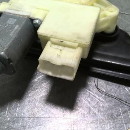 92255750-ec36cc13-8536-4046-ac34-f1ce71de4a5e-Piece-92255750-Leve-vitre-electrique-arriere-gauche-9826076580-CITROEN-C4-PICASSO-2-PHASE-1-20-BLUE-HDI-16V-TURBO-b128805da0f3fb3f14088919c7ac169298e02cb6d5fcd091b2b65e257df68124_m.jpg