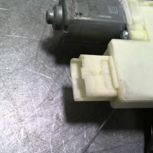 92255752-4c076a7c-f976-4c5a-a142-53b2b6bccb12-Piece-92255752-Leve-vitre-electrique-avant-gauche-9826076380-CITROEN-C4-PICASSO-2-PHASE-1-20-BLUE-HDI-16V-TURBO-f6f3956e96590c19e3ab18a8925f1c6b725b6fa70d09c10942584a94a7b85df5_m.jpg