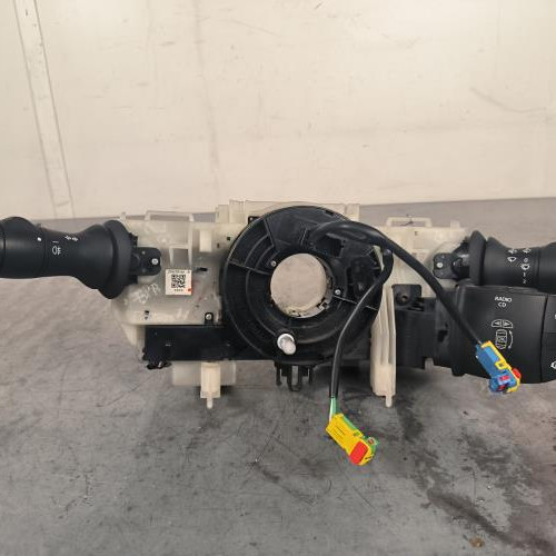 Com (Bloc Contacteur Tournant+Commodo Essuie Glace+Commodo Phare)