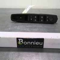 92255977-abbfcf9b-146d-4993-80e6-2afc541cf538-Piece-92255977-Interrupteur-de-leve-vitre-avant-gauche-RENAULT-MEGANE-3-PHASE-1-BREAK-15-DCI-8V-TURBO-d5f9275bc413520218140373188ecc7daa67e7c9233059ab4c59192ba61b175f_m.jpg
