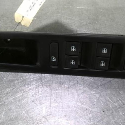 92255977-eef74e0b-49f5-4ffb-a935-2aeff4dac8e6-Piece-92255977-Interrupteur-de-leve-vitre-avant-gauche-RENAULT-MEGANE-3-PHASE-1-BREAK-15-DCI-8V-TURBO-07c01f3bf45e20cd36614cd3bd45d9838c13910d7dccb877fdffda7a826cea95_m.jpg