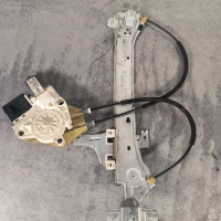 92255983-09536cda-874e-4911-85c2-afde947ed2d4-Piece-Leve-vitre-electrique-arriere-droit-827200008R-RENAULT-MEGANE-3-PHASE-1-BREAK-4167ceca5c0281e164fd2dfc492797fcf4fc5c5634129457cfca764bc1db9b6a_m.jpg