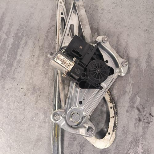 Leve vitre electrique avant droit