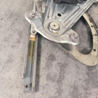 92255989-5946bfc7-1dd1-4dcd-adb8-5aebfc5f9a67-Piece-Leve-vitre-electrique-avant-droit-807203154R-RENAULT-MEGANE-3-PHASE-1-BREAK-e4d49a14ab8d39af0965f1aee8402789d6f1881b445ee95f7662e823ff07761c_m.jpg