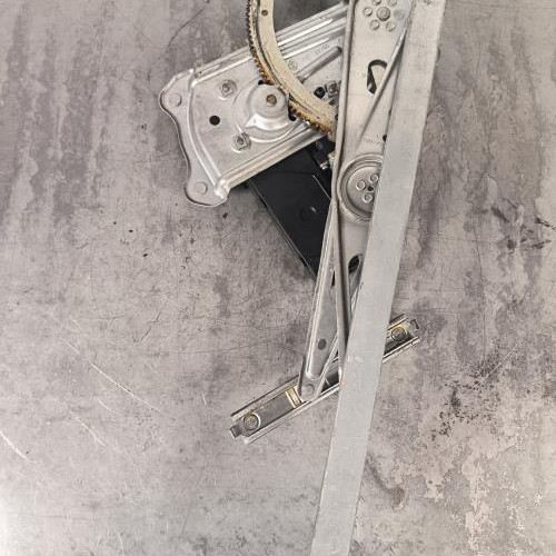 92255992-bca96627-430c-4aa5-ab48-879a4eb5dd16-Piece-Leve-vitre-electrique-avant-gauche-807216718R-RENAULT-MEGANE-3-PHASE-1-BREAK-5786e3a851746757783b2fe923ccac980473a0fdffe1ac3a945bbc9cab443f89_m.jpg