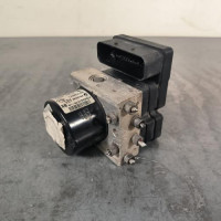 92257202-09f92223-446e-4fc0-a642-cdbdc5e13c3e-Piece-Bloc-ABS-freins-anti-blocage-476604075R-RENAULT-MEGANE-3-PHASE-1-BREAK-451058ca904be17f9e56101957662e5cd2a0a4d5c73c4ead81305de371f8099d_m.jpg