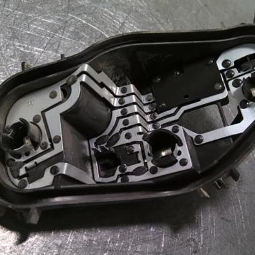 92258728-db17b8ae-8899-4f21-a733-31d3602f8fd8-Piece-92258728-Platine-feu-arriere-droit-RENAULT-TWINGO-3-PHASE-2-10i-12V-SCE-65-f27141c21dc9719296c1be865c1a4405998a82891b0ca12b1851b3d279057454_m.jpg