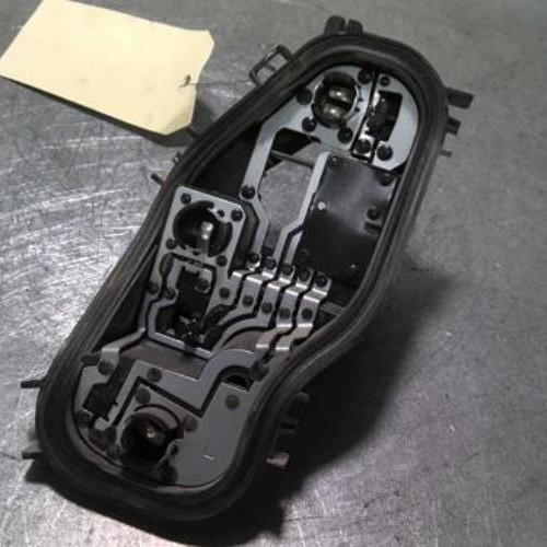 92258729-d62f8839-1a45-4090-b855-2a5ab2b7613c-Piece-92258729-Platine-feu-arriere-gauche-RENAULT-TWINGO-3-PHASE-2-10i-12V-SCE-65-ea9255227fd81a4e6815fb15a5ff7307ad2ca139aadf5a0b93f4f8f2223cc6ba_m.jpg