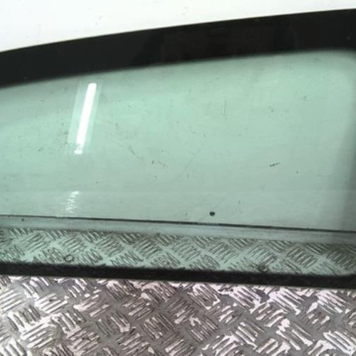 92258748-cb48527a-8ff7-4746-b78d-7cf553cf285e-Piece-92258748-Vitre-arriere-droit-823007983R-RENAULT-TWINGO-3-PHASE-2-10i-12V-SCE-65-c0b31870397cf2c22982aaacca56c209bce96a2355c8f428caf46426d327e01c_m.jpg