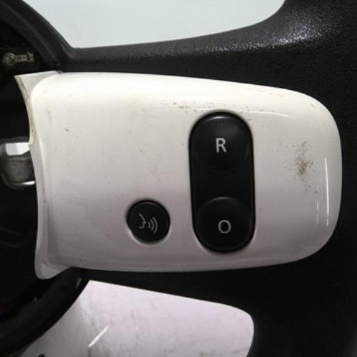 92259277-1a0b86f4-06f1-41f5-ad5d-4b2e7d5ef587-Piece-92259277-Volant-484004149R-RENAULT-TWINGO-3-PHASE-2-10i-12V-SCE-65-a6b8f8fdad9545dd7240300123d401be3feefe374080b1e68763cb504d7e4491_m.jpg