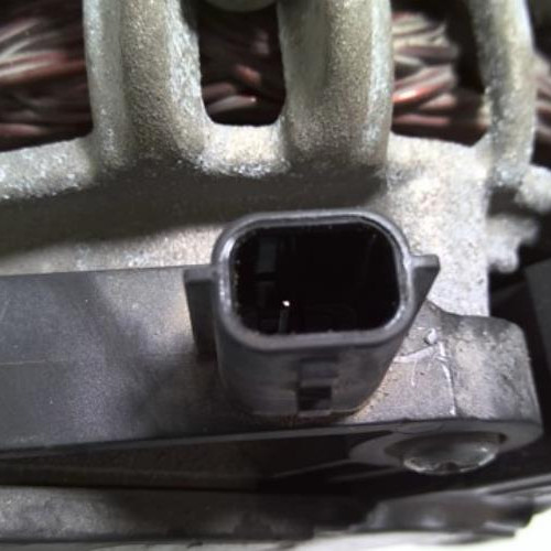92259390-78604057-8ab2-4b4d-adab-4cc795f66116-Piece-92259390-Alternateur-231002517R-RENAULT-TWINGO-3-PHASE-2-10i-12V-SCE-65-9381896776a9d8ea4790bd56d52f15d269b438381f168b7e74d17235d0c6bdb9_m.jpg