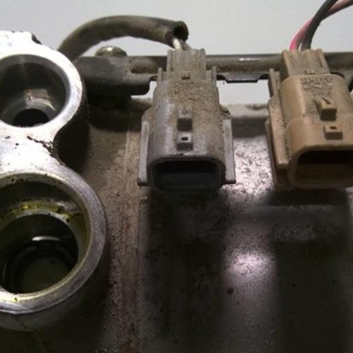 92259393-b9c310d3-be8c-4b46-960c-23b5a0cbd414-Piece-92259393-Compresseur-clim-926006316R-RENAULT-TWINGO-3-PHASE-2-10i-12V-SCE-65-65168c5cc229be13f1ddfa543703740711a06b6119d2e22ad740ae251e9ae87e_m.jpg