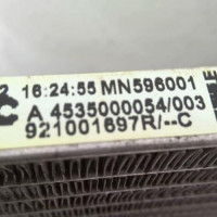 92259394-461a6ed5-2a08-43fe-8ad8-abb3c005e2d1-Piece-92259394-Condenseur-de-clim-921001697R-RENAULT-TWINGO-3-PHASE-2-10i-12V-SCE-65-47dfdfe1d329de532681e46784a245161f4052eb80d79556056eb1e33ba362a1_m.jpg