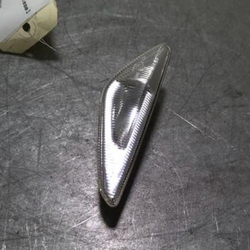 92266953-a6a83c50-0ed7-4203-bf80-a3d3eb702f4f-Piece-92266953-Repetiteur-clignotant-avant-gauche-63137171007-BMW-X6-E71-E72-PHASE-1-40d-30D-24V-L6-TURBO-XDRIVE-c59018f23fc407b7b269b6bfa02257fce91f54b36a1032aa6b3852cc094d2ea8_m.jpg