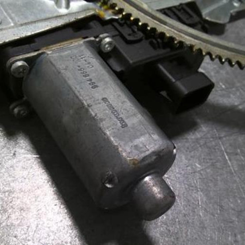 92483995-67d20e8e-ec3e-4773-910e-c0e4cb584078-Piece-92483995-Leve-vitre-electrique-avant-gauche-93178695-OPEL-ASTRA-H-PHASE-1-16i-16V-5bde3ba0a6e7eb1b0d72772ae0cf2072a2546fd2c8128f89822c7721990dcdc5_m.jpg