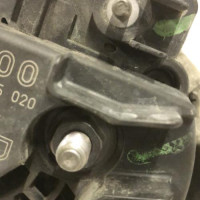 92484224-fb8c0bf7-c064-4a3a-8fd6-72680aec16f3-Piece-Alternateur-0124425020-OPEL-ASTRA-H-PHASE-1-2acf9abe0e826fae7f39e53e31cff46c38953888812befd65c5e55dae51b3744_m.jpg