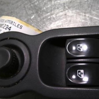 92691234-4a0ea060-9c7a-4f3f-bbbd-f59a595c962c-Piece-92691234-Interrupteur-de-leve-vitre-avant-gauche-8200214939-RENAULT-MODUS-PHASE-1-16i-16V-c9a01370d2cb15547f9118227f8b3ade99a777041e9ac6def2914543ac1d6931_m.jpg