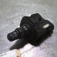 92972091-9e278f58-00f6-4bb9-a858-e35b018fe703-Piece-92972091-Commodo-phare-7701060397-RENAULT-GRAND-SCENIC-2-PHASE-2-15-DCI-8V-TURBO-222554d503980c6fc88a1dc92f20d21a828b7e9ed581c4376ce36837ab8c6a6f_m.jpg