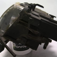 93100255-070c9633-439b-4713-b3fb-d5b4faeeebda-Piece-93100255-Optique-avant-principal-gauche-63127165769-BMW-SERIE-3-E46-PHASE-1-320d-20D-16V-TURBO-64dfc80f7b5dfe28d45e754241ca140f64bf8babfc3c8325681570497c2b52cd_m.jpg