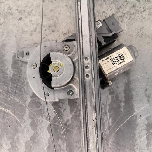 Vehicule-CITROEN-C3%25201%2520PHASE%25201-2005-44c69a5d07f919f4f2f03e83bfc5f7222592f7f2b6674f3be1406c3d359cb4b9_m.jpg