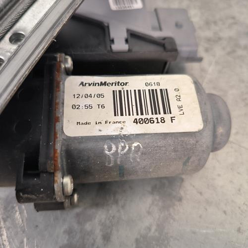 Vehicule-CITROEN-C3%25201%2520PHASE%25201-2005-5f9a9740be78cceaff05ea62d3f71e68831ed44d69b1a2613512eaa6682d7dcc_m.jpg