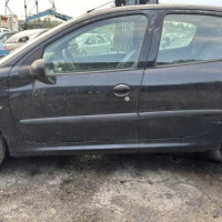 Vehicule-PEUGEOT-206%2520PHASE%25201-2001-482182f96d1d43a3440524125b96dabc2a72526d403488b9a739f195deadc962_m.jpg