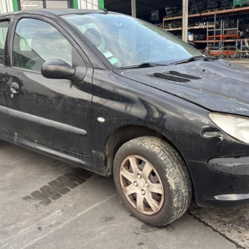 Vehicule-PEUGEOT-206%2520PHASE%25201-2001-aacc2df6ed494561a40707e96bf1cbdd8289ba2de720eebe4cdfbca8982a0e42_m.jpg