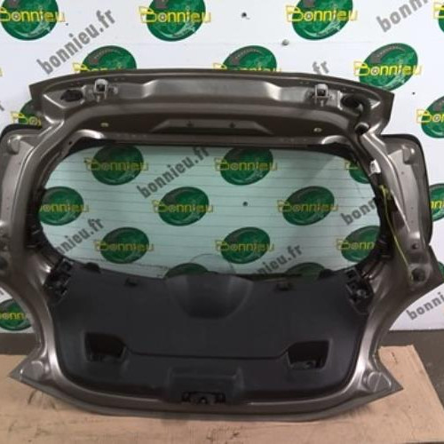93290466-be8bb8df-805c-45ec-8def-e356eefd67e9-Piece-93290466-Malle-Hayon-arriere-9810682180-PEUGEOT-208-1-PHASE-1-12-VTI-12V-3a8cab4e7311d4c69a2f27bd7c407d37ec30da3cc75bf1ac668815e0806cab33_m.jpg