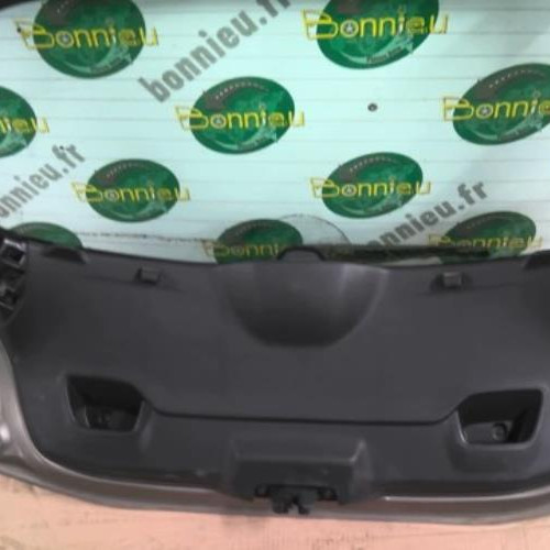 93290466-88c14ea8-4f13-495e-b93e-d22c8feab436-Piece-93290466-Malle-Hayon-arriere-9810682180-PEUGEOT-208-1-PHASE-1-12-VTI-12V-0e66a0914f3b36be0ed68587eee1731fcadf5de301a75dfd2748143ff8cb0d99_m.jpg