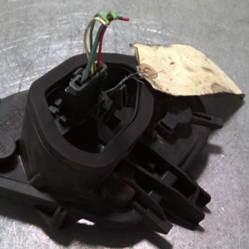 93290478-c7467c33-0428-4996-b41f-f8854d5e5841-Piece-93290478-Platine-feu-arriere-gauche-PEUGEOT-208-1-PHASE-1-12-VTI-12V-b1f7db2125e260273d72666bc3aa0990142108c390c8f8310b96311028d4f3e6_m.jpg