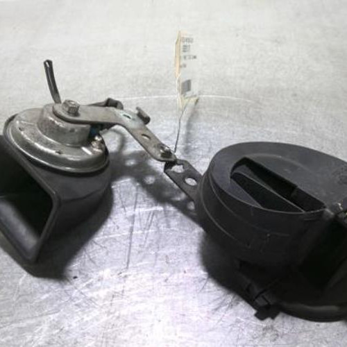 93293717-3501a52b-1e06-4f3c-a4b4-259350ee6a44-Piece-93293717-Avertisseur-Klaxon-KD456679Y-MAZDA-CX5-1-PHASE-2-22-TD-16V-TURBO-f01a9360f4bb530d6e9029a63a32c485789e15a1ac4e2dec8cd612cccc3e23b0_m.jpg