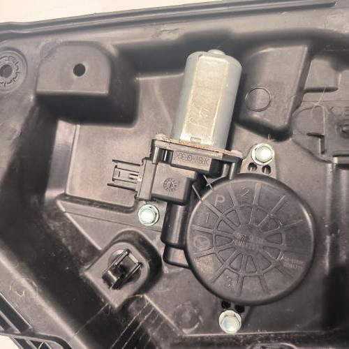 93293735-af5e4f70-36a8-4a89-86be-7f7348d9c93e-Piece-Leve-vitre-electrique-avant-droit-KD5358590-MAZDA-CX5-1-PHASE-2-db294a590873997202609c278b5963e7922f43c52e84dcc6ad013d6739e31dc6_m.jpg