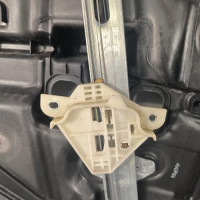 93293735-84f57cd8-da27-4dd9-997f-ab4472c39b7d-Piece-Leve-vitre-electrique-avant-droit-KD5358590-MAZDA-CX5-1-PHASE-2-f8a200ae13627727138b659c9804592170c88a1f16a7b7d22cb6c5c013343e35_m.jpg