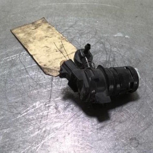 93300528-18259dca-74d7-46a7-a3d0-0284beb69fad-Piece-93300528-Pompe-lave-glace-avant-BBP167482-MAZDA-CX5-1-PHASE-2-22-TD-16V-TURBO-aa03286ecfa8c78bdc60d0c4a450f3c3a2734ac80202d40f03da27dcdaddb4e9_m.jpg
