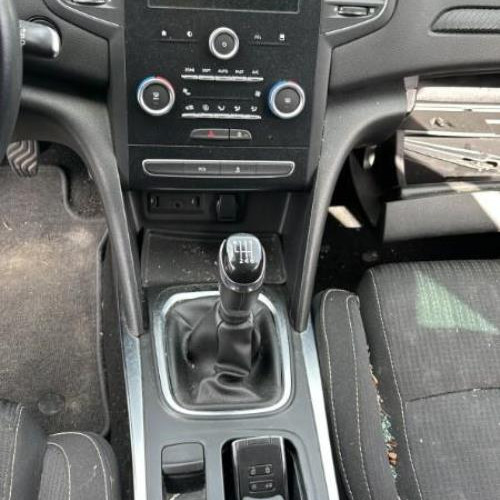 Vehicule-RENAULT-MEGANE-4-PHASE-1-2018-70cbb3bb28ae39533ea91fb9b7ed820f34a89919b717f38b3ee851b066331d1d_mtn.jpg