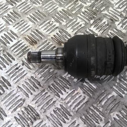 93535511-94ef1395-ffc9-4403-9115-7da0eefd418f-Piece-93535511-Cardan-arriere-droit-2463509600-MERCEDES-CLASSE-GLA-156-PHASE-1-200-22-CDI-16V-TURBO-4-8f1a65f1eff30eeea23611279061d417b8c32b500061870c556779cdf0d7afdb_m.jpg