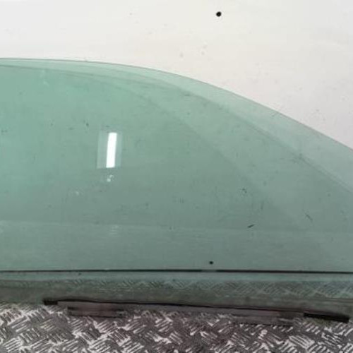 93536619-e6be9888-6dfb-42eb-8836-0804d1af9c90-Piece-93536619-Vitre-avant-droit-RENAULT-TWINGO-1-PHASE-3-12i-8V-957323f3052a8730dfab569283b7c917dcbdac73c6ff5171c7d2b2fa77e5f349_m.jpg