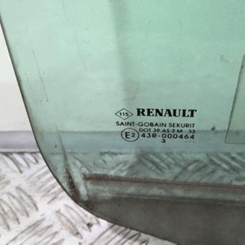 93536619-9de17264-9e6a-4cc4-b313-30b0e0d4e086-Piece-93536619-Vitre-avant-droit-RENAULT-TWINGO-1-PHASE-3-12i-8V-29b8718b13ddaaffa8526c3df73977a8390bfcd402a548fc7cc8e99e6fef71b7_m.jpg
