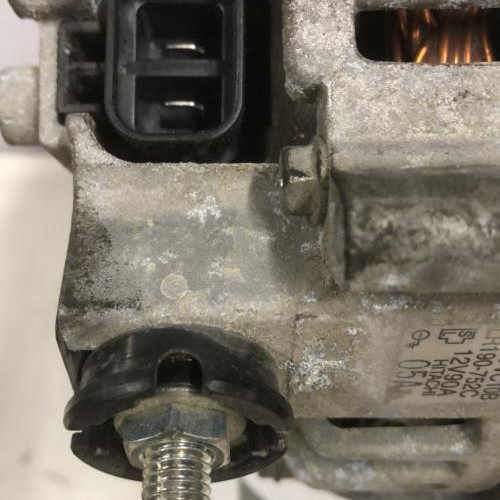 93595076-f914d8be-22b2-4efa-bca2-918ea2de77bf-Piece-Alternateur-23100VC10B-NISSAN-PATROL-2-5a18edfe748a291474248a8b20ed148538bb8fb17a8b79f5922b2e4a4a9c0f09_m.jpg